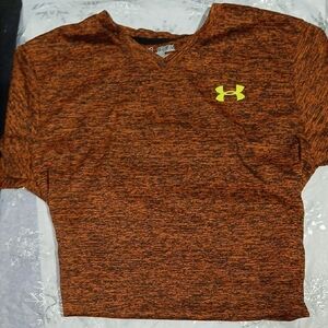 🍊3/$15🍊 Under Armour Heathered Orange Shirt